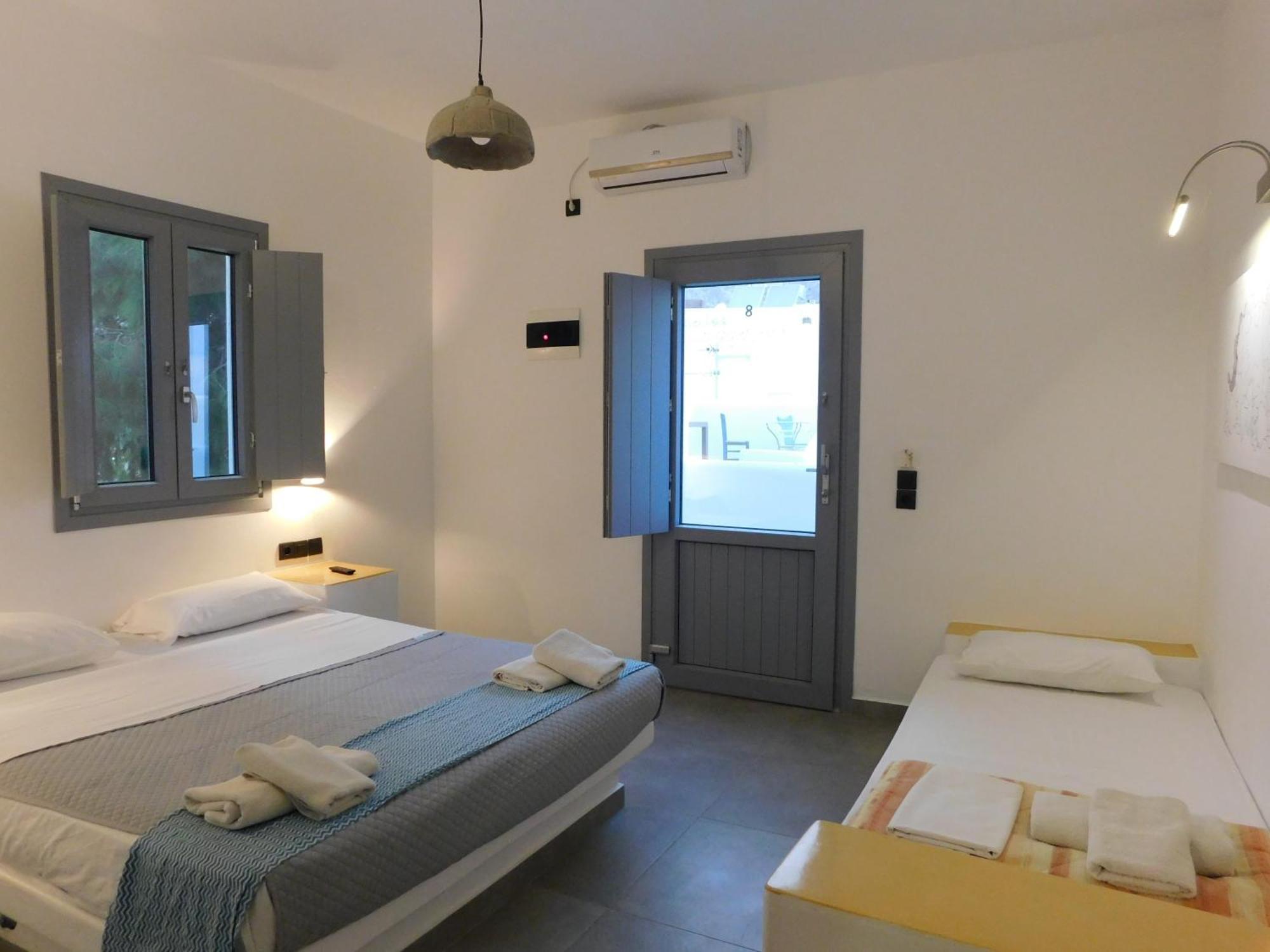 Perissa Centrale Rooms Exterior foto