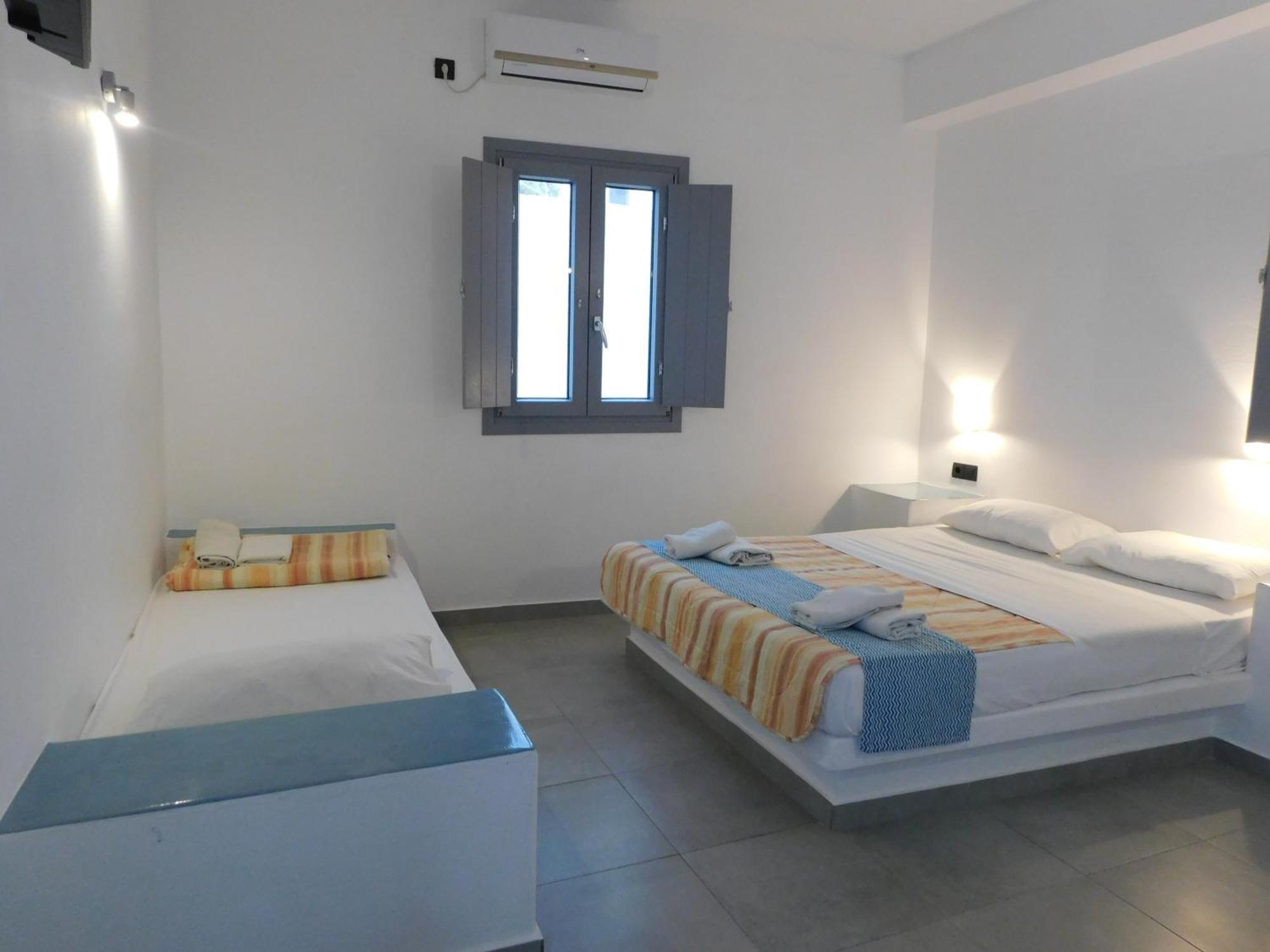 Perissa Centrale Rooms Exterior foto